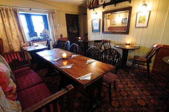 Packhorse Inn restaurant in Moulton, United Kingdom