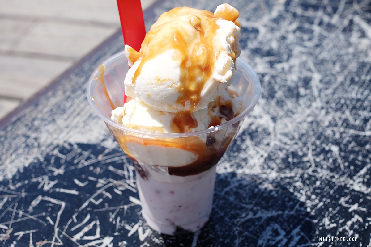 Brooklyn Ice Cream Factory restaurant in New York City, United States