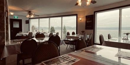 Auberge de la Rivière restaurant in Velluire