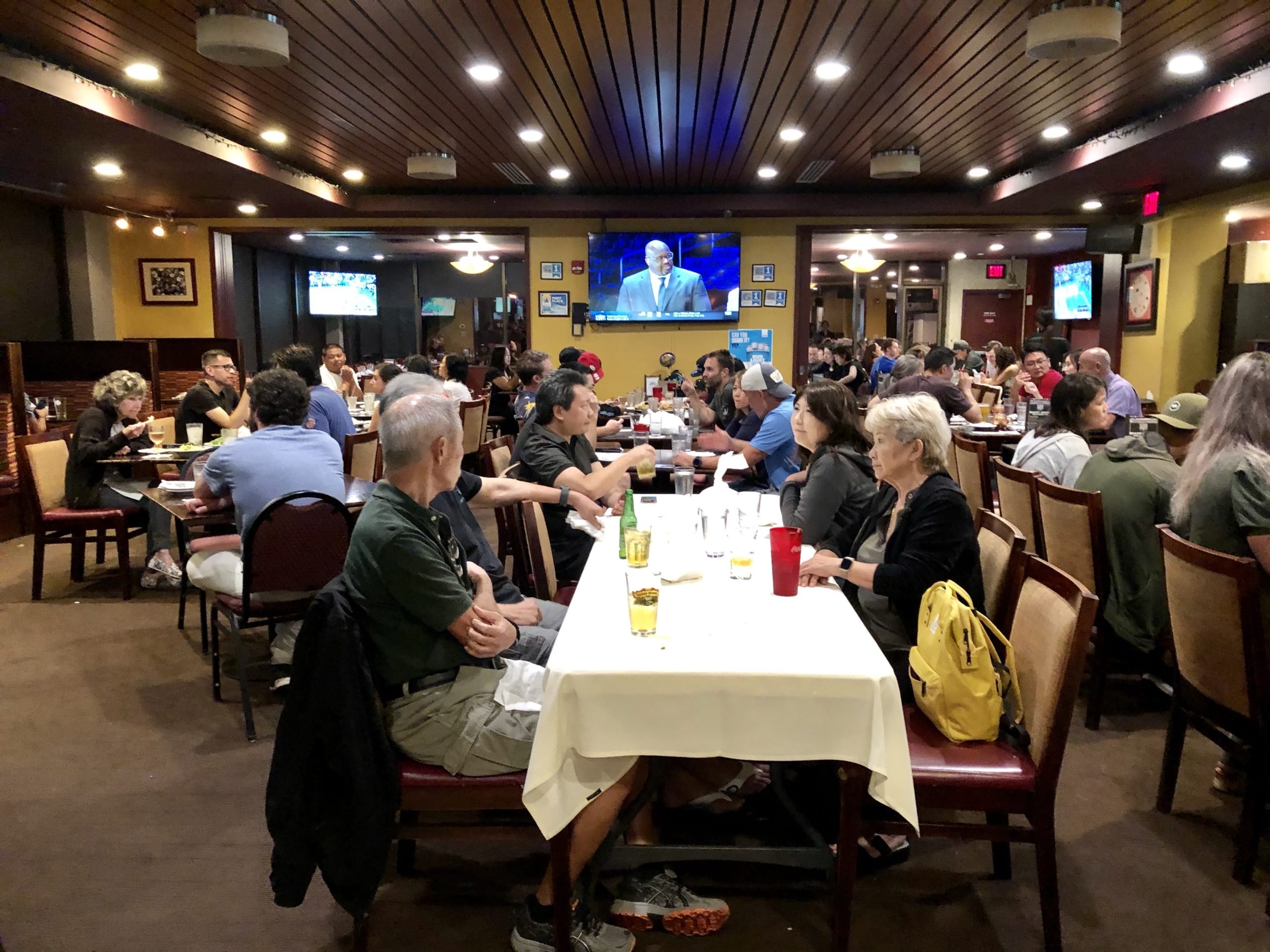 Side Street Inn restaurant in Honolulu, United States