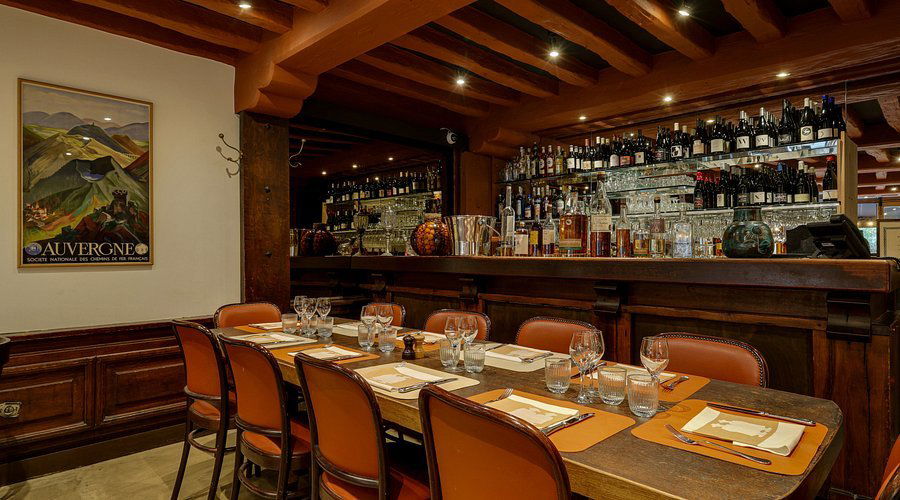 Ambassade d’Auvergne, Restaurant in Paris