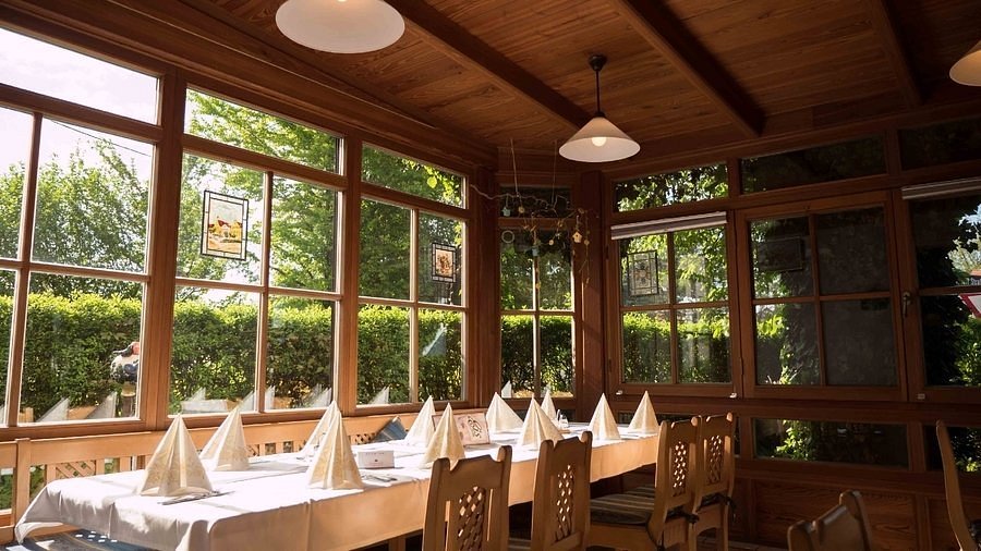 Gasthaus Weißenbeck restaurant in Bergkirchen, Germany