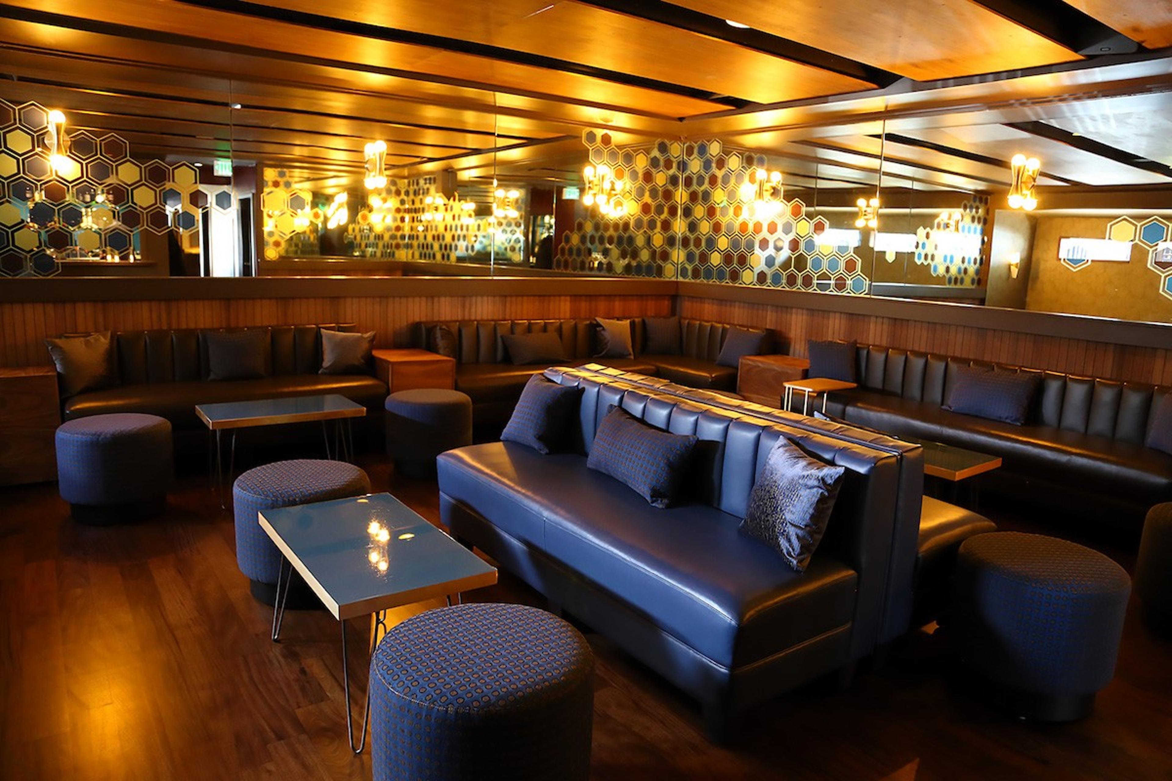 The Beehive, Bar in San Francisco