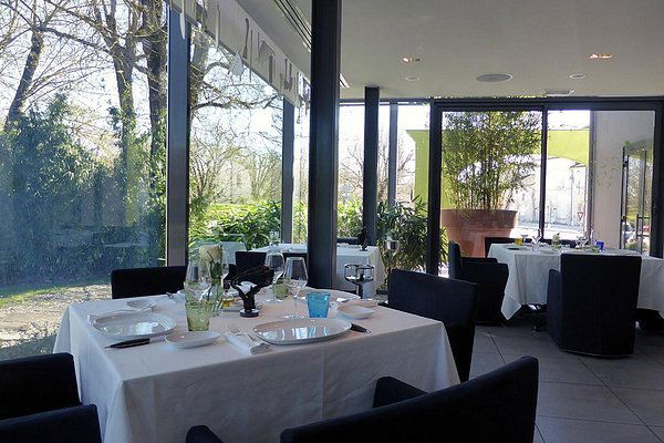 La Ribaudière, Restaurant in Bourg-Charente