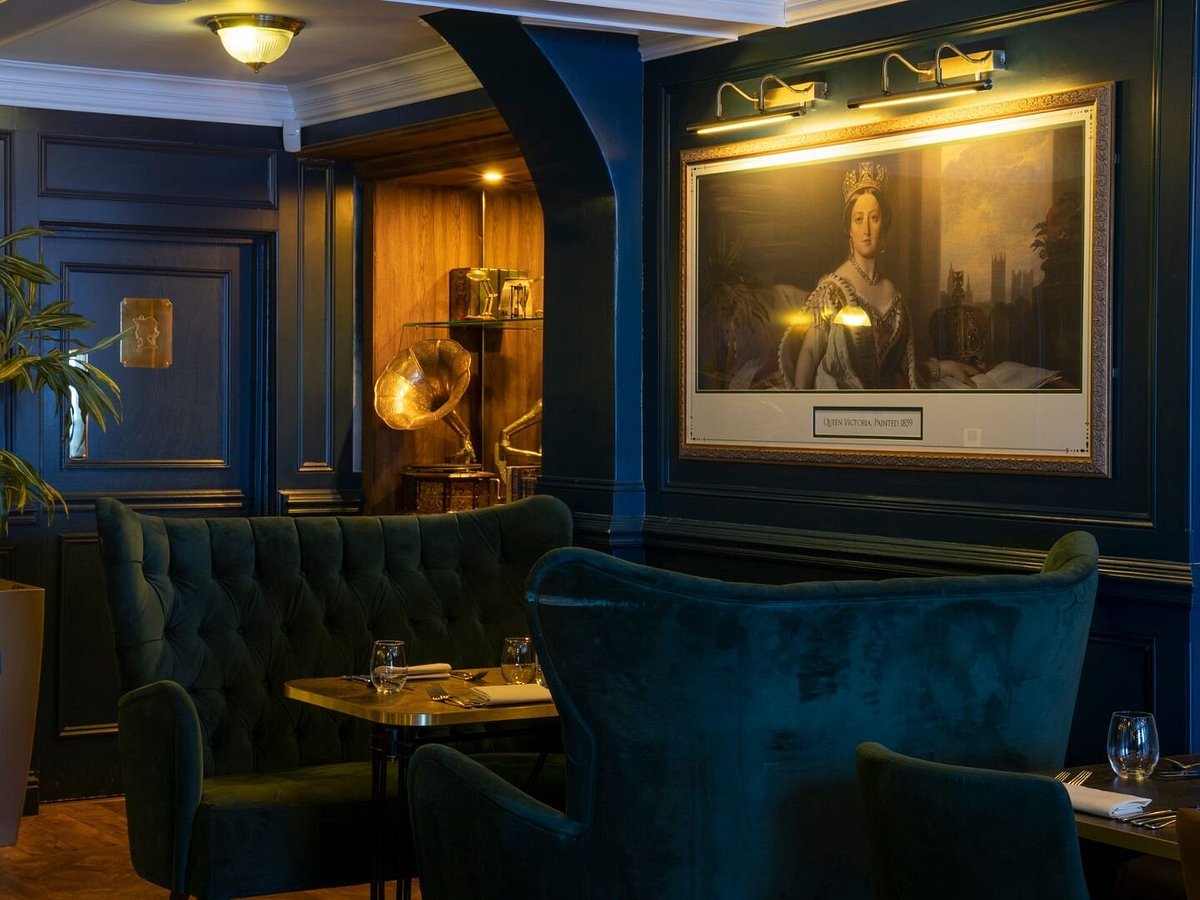 Memsahib's Lounge