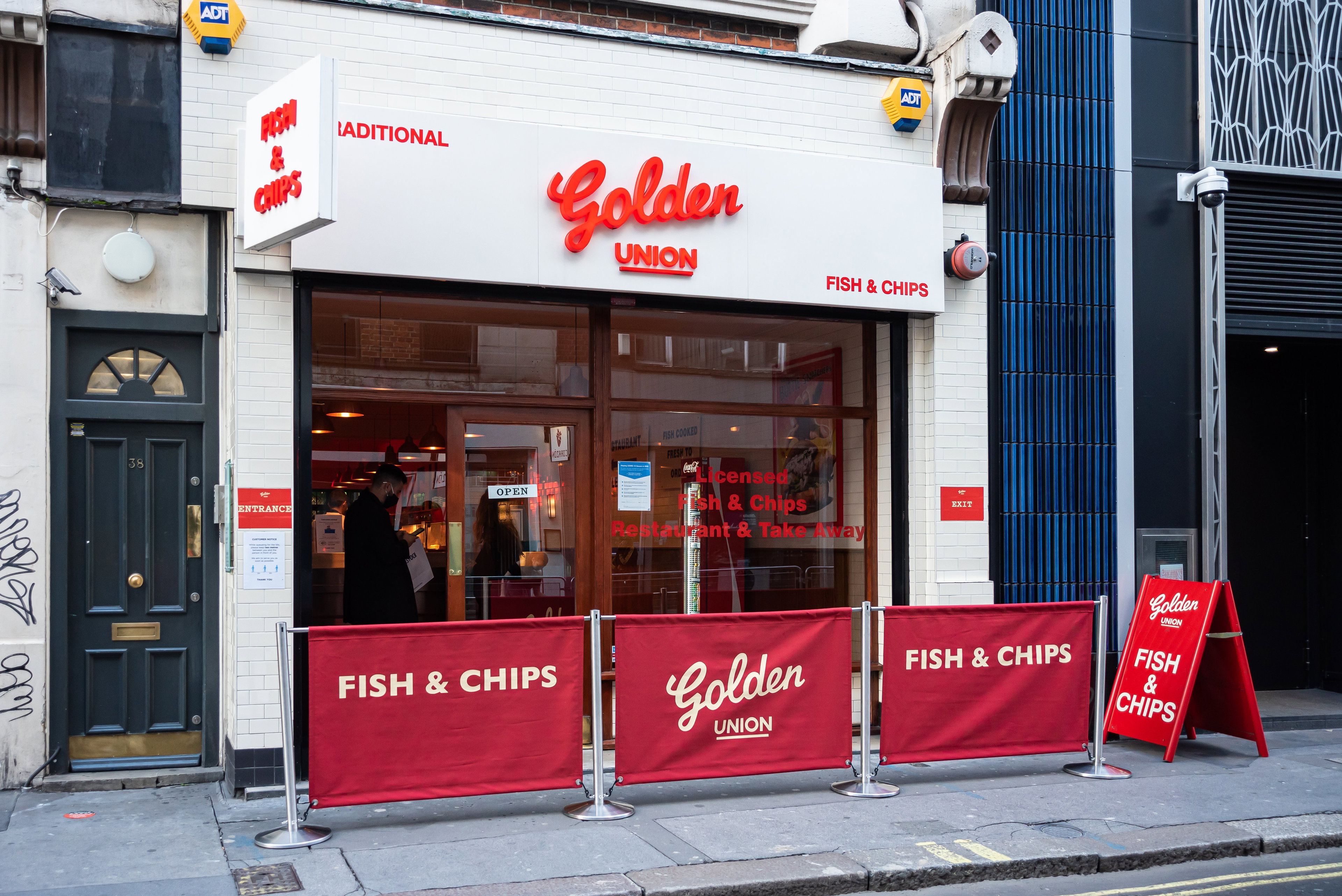 Golden Union Fish Bar restaurant in London, United Kingdom