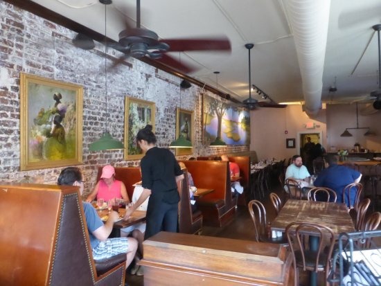 Virginia’s, Restaurant in New York City