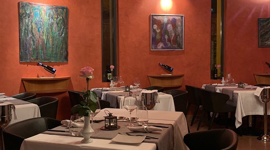 Osteria Cyrano Cibo e Vino restaurant in Lugano, Switzerland