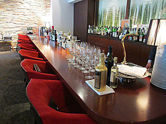 M Dining + Bar M, Manilla, Philippines