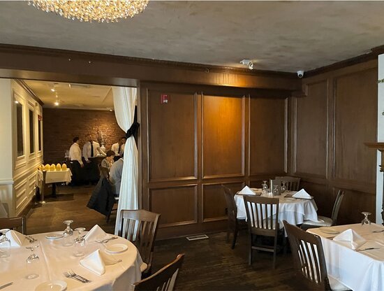 St. James, Restaurant in Washington DC