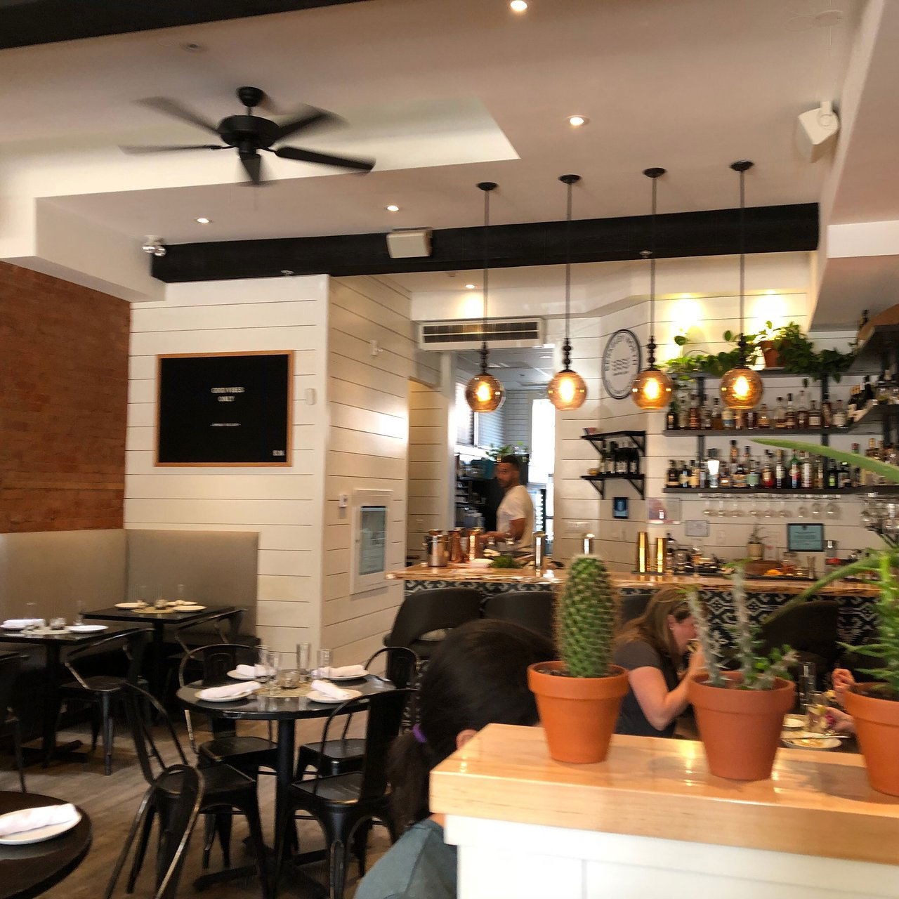 Berkeley North, Restaurant in Hamilton