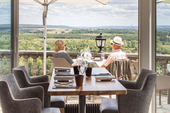 La Corniche, Restaurant in San-Martino-di-Lota