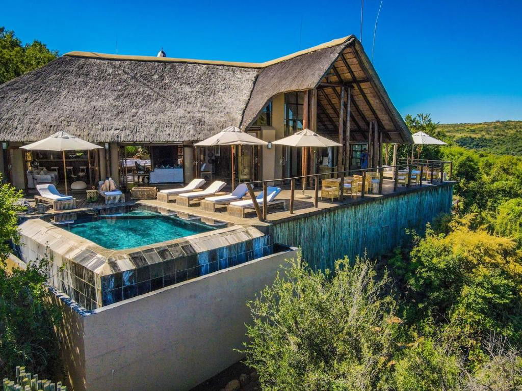 Esiweni Luxury Safari Lodge hotel in Memorial Gate, South Africa
