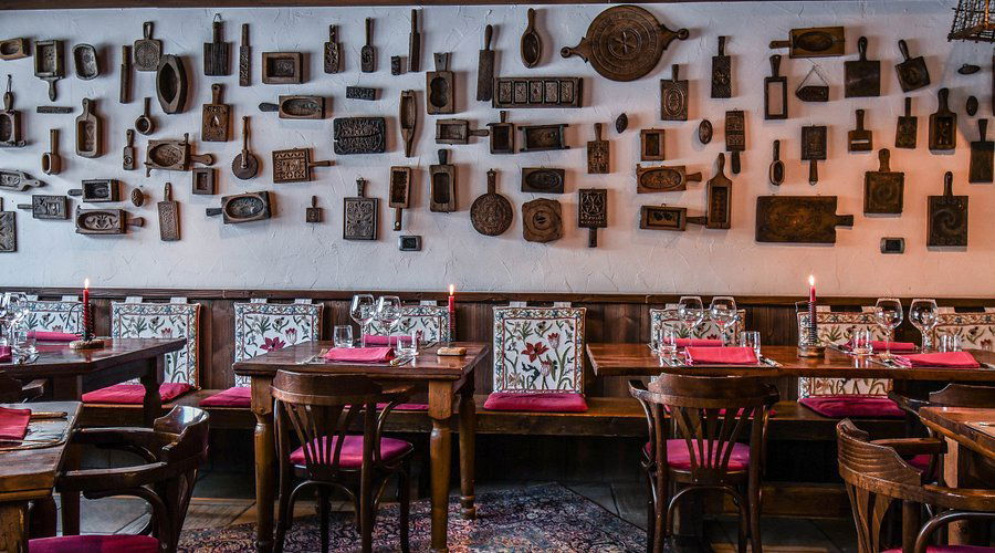 Bar à Fromage restaurant in Cogne, Italy