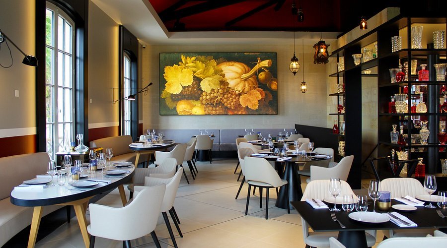 Au Marquis de Terme restaurant in Margaux, France