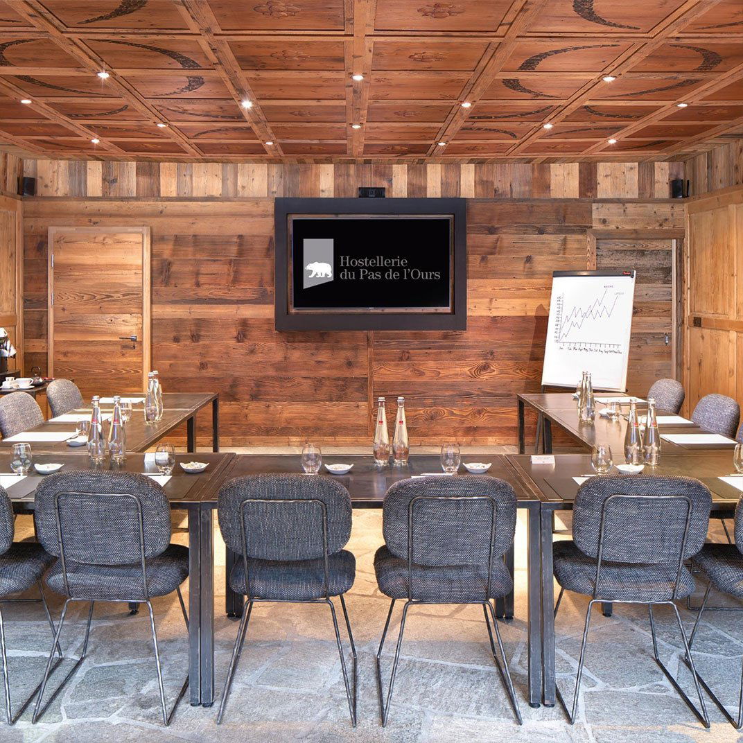 L'OURS, Restaurant in Crans-Montana