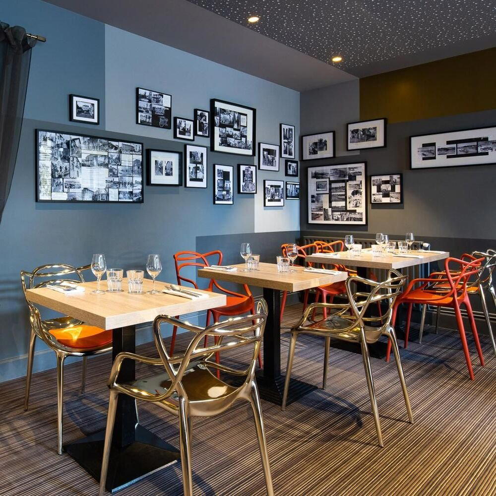 Le Bac à Traille restaurant in Valence