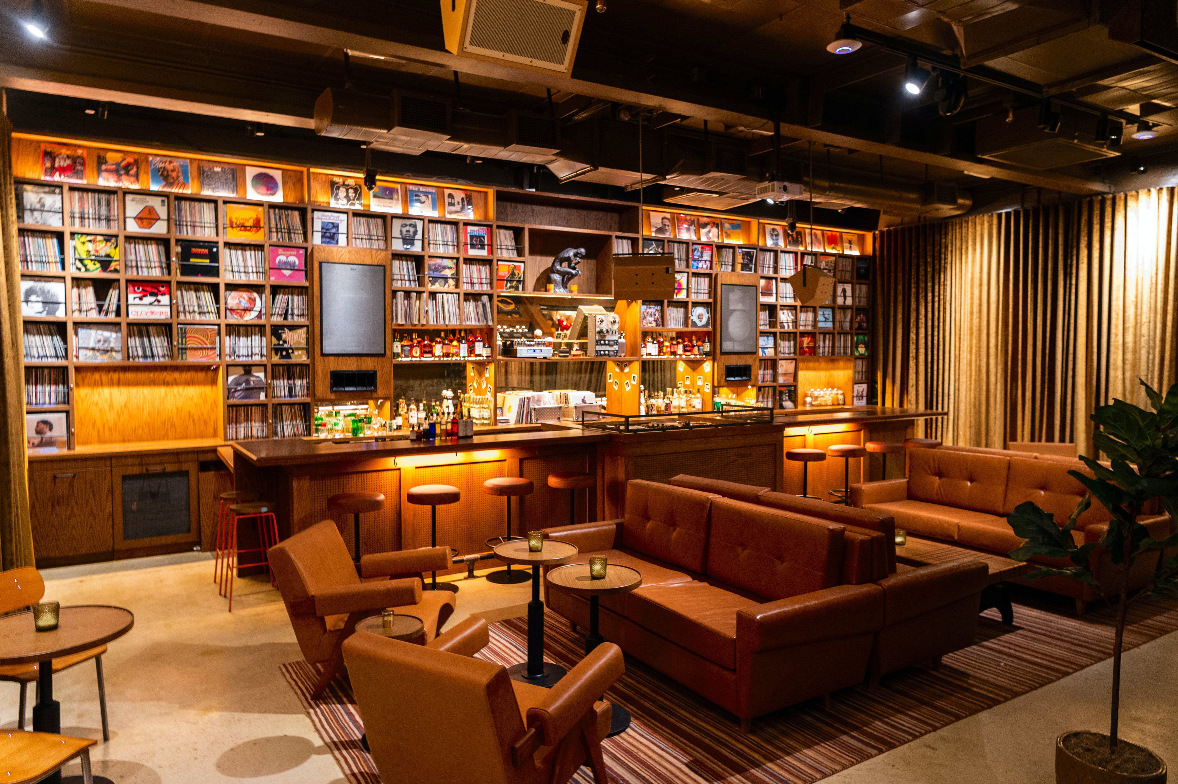 Monterrey Bar bar in Miami, United States