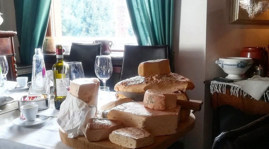 Rosselli 77 restaurant in Cuorgnè, Italy