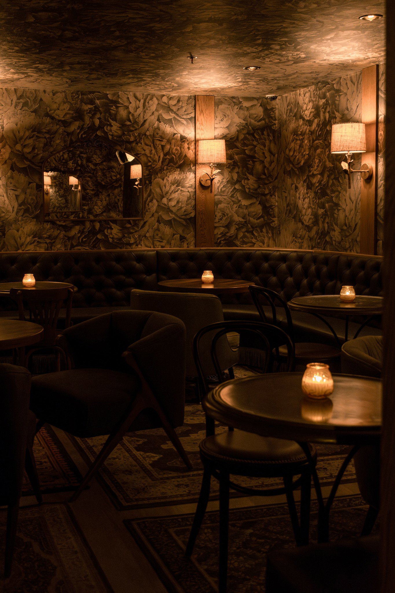 Bisous bar in Chicago, United States