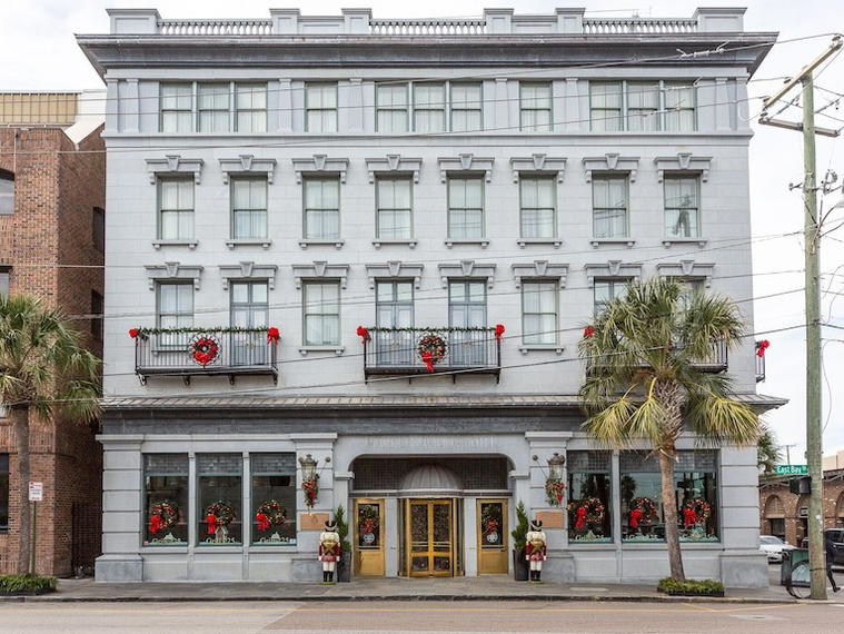 Market Pavilion Hotel, Charleston, United States