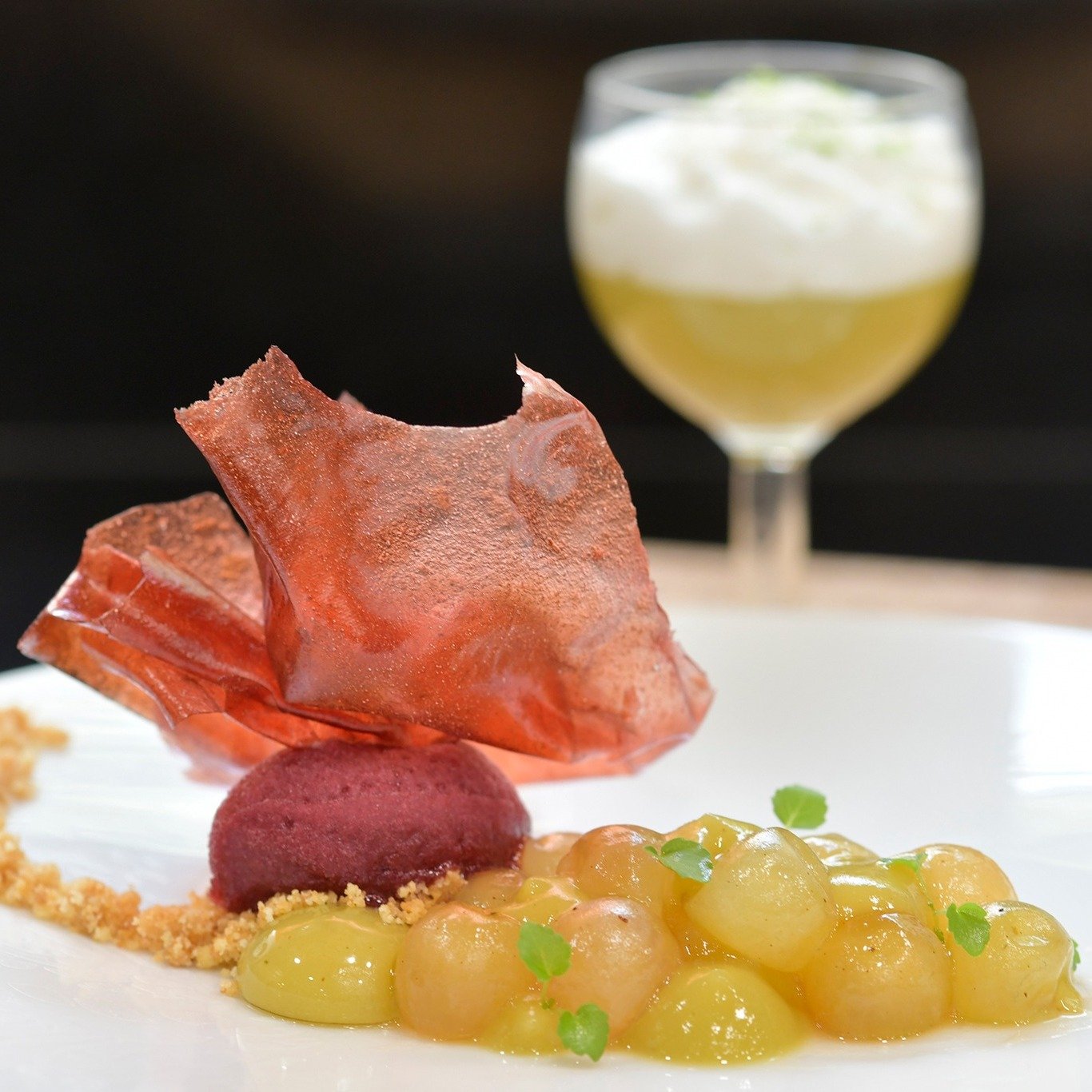 Le Valucien - Château de Vault-de-Lugny restaurant in Vault-de-Lugny, France