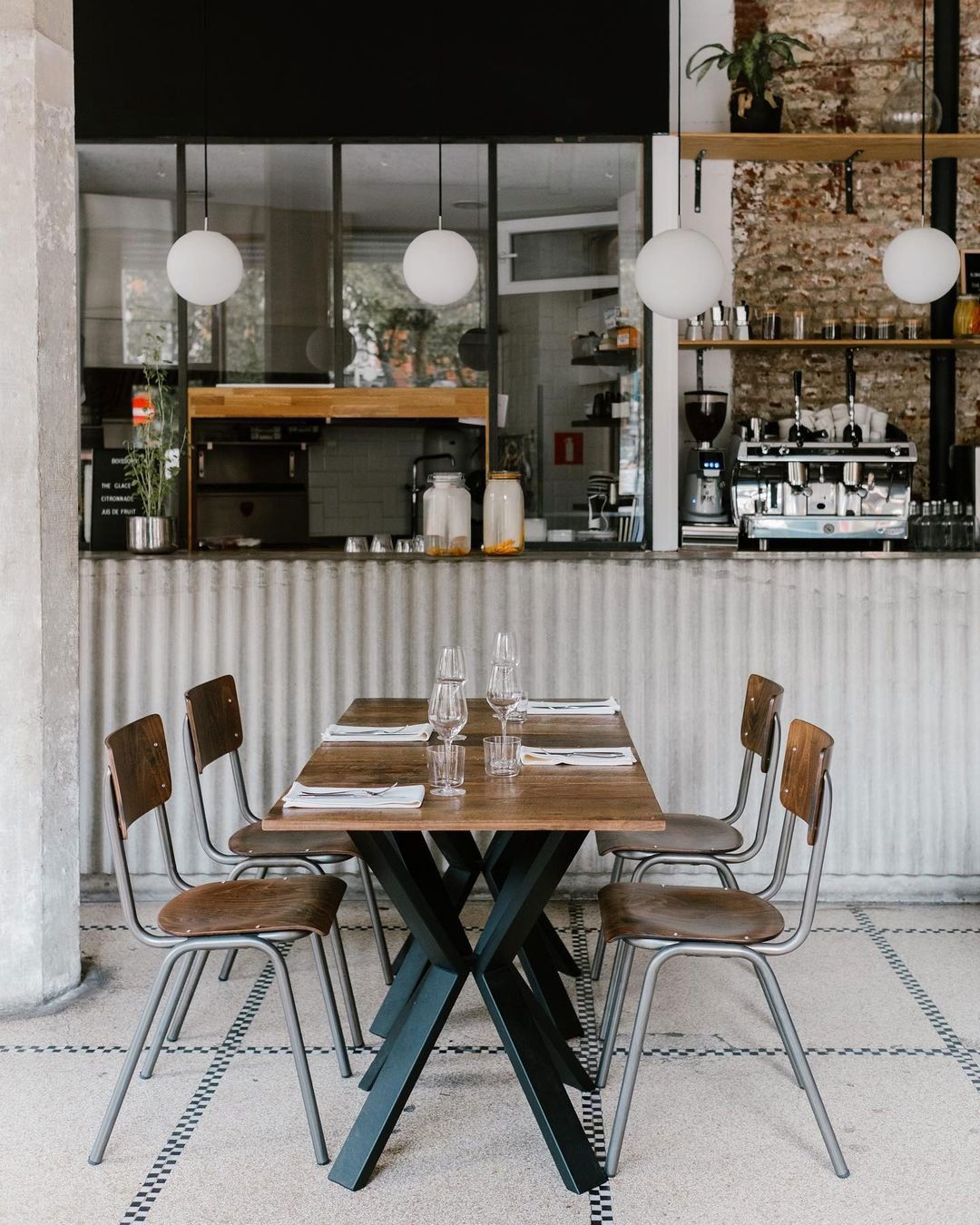 Barge restaurant in Brussels