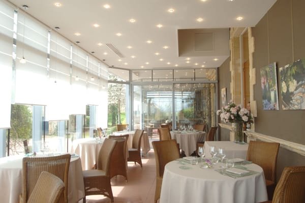 La Calèche restaurant in Saint-Bonnet-le-Château, France