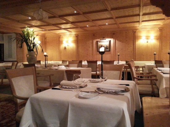 Alle Ciaspole restaurant in Fondo