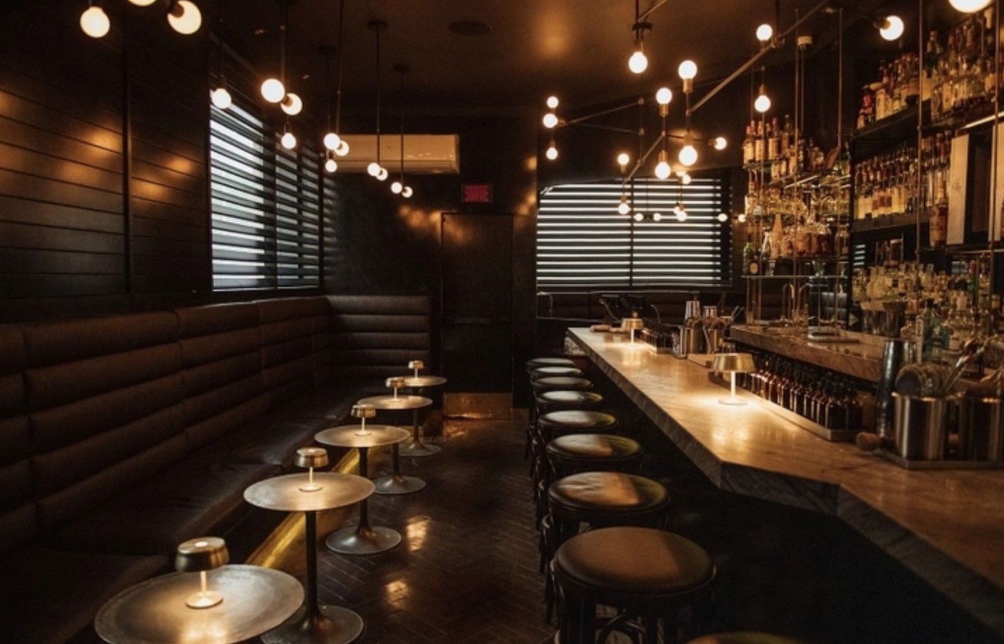 Cloakroom, Bar in Montreal