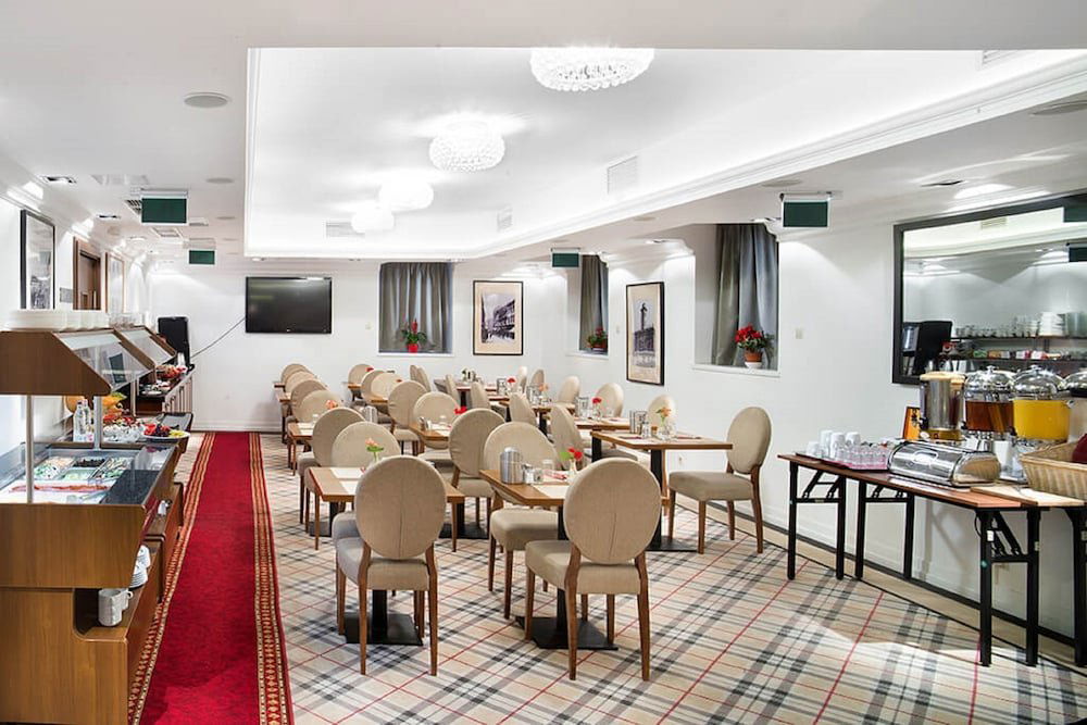 Iszkor, Restaurant in Mályinka