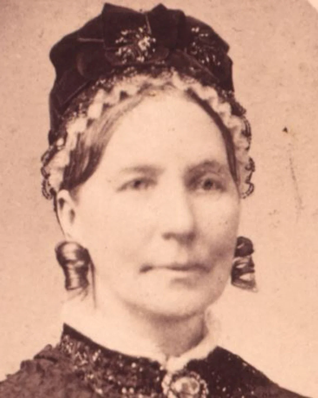 Helen Cumming
