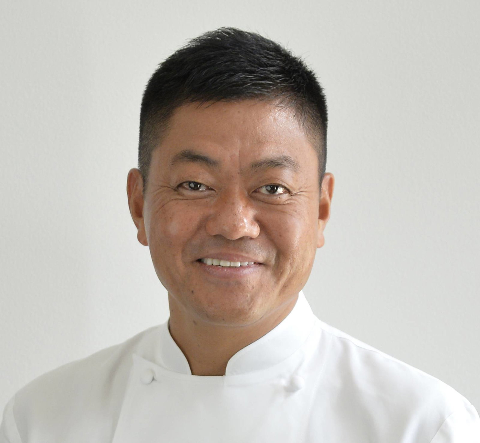 Yoshihiro Narisawa