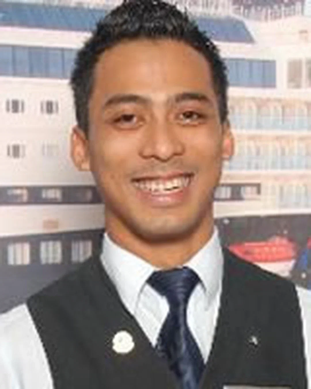 Carlos F Lintag Jr