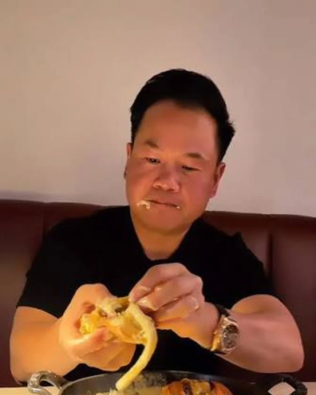 Viet Linh Nguyen