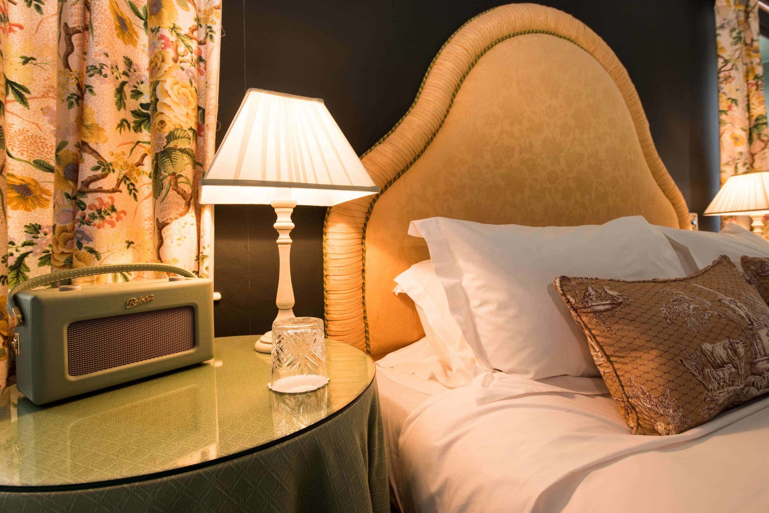 Cavens, Hotel in Dumfries