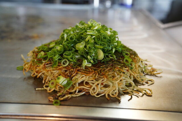 Okonomiyaki Hasshou, Restaurant in Hiroshima