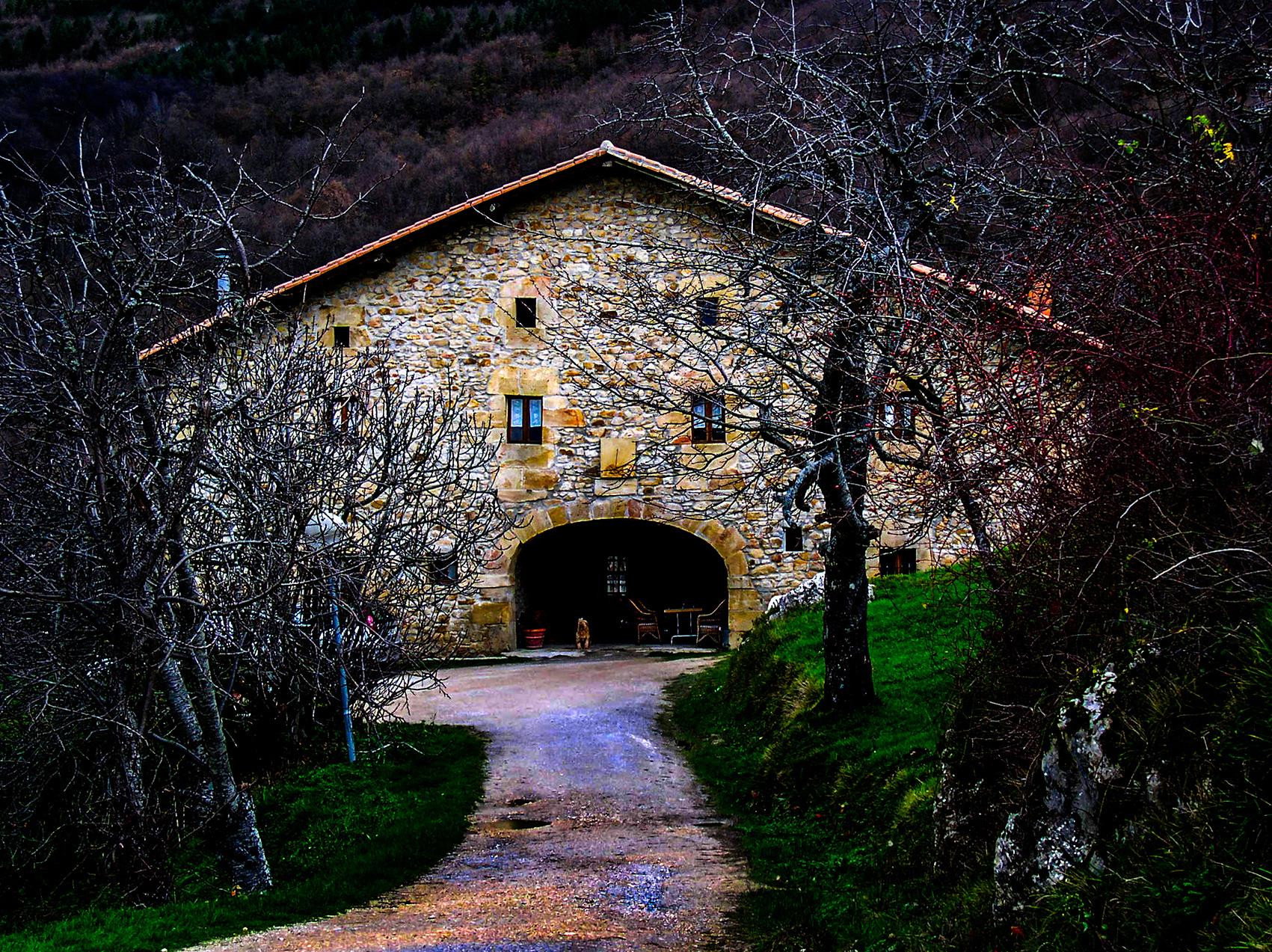 Caserío Marutegi Jatetxea, Araia, Spain