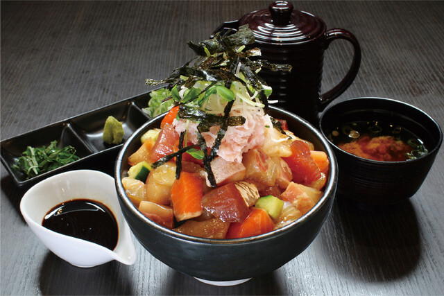 Kobe Onsen Sosaku Dining So, Kobe, Japan