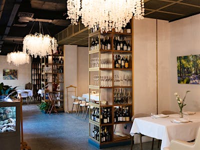 Champagne Restaurant & Wine Gallery, Restaurant in Almaty