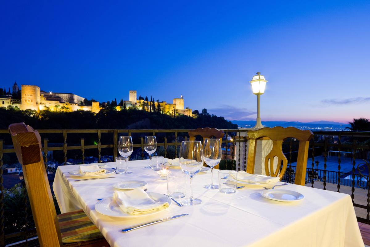 Las Tomasas, Restaurant in Granada