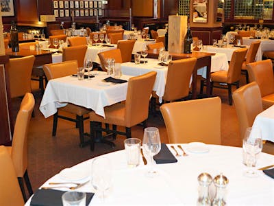 Sullivan's Steakhouse, Restaurant in Raleigh