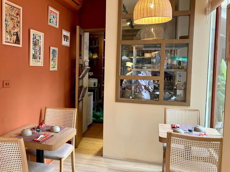 Chào Bạn (98 To Ngoc Van Street), Hanoi, Vietnam