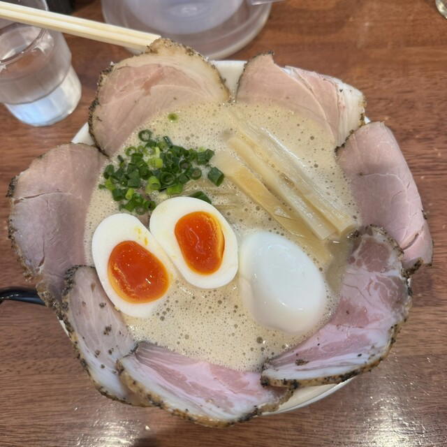 Ramenya Mitsuba Za Se Kondo restaurant in Ikoma-gun, Japan