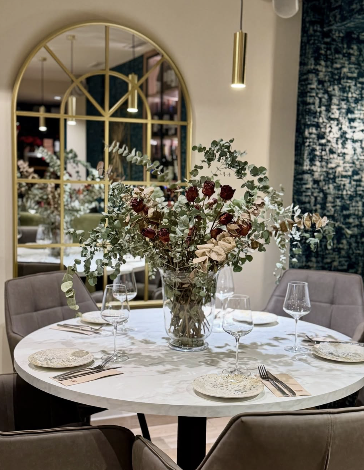 Amaru restaurant in Zaragoza