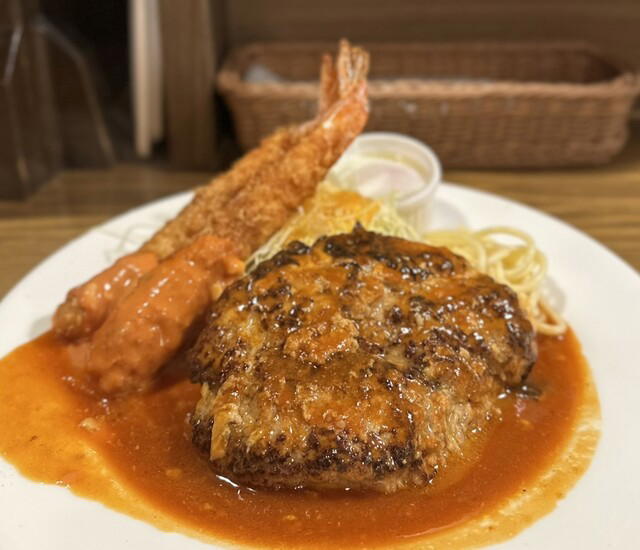 Yoshoku Bar Ultra restaurant in Tokyo, Japan