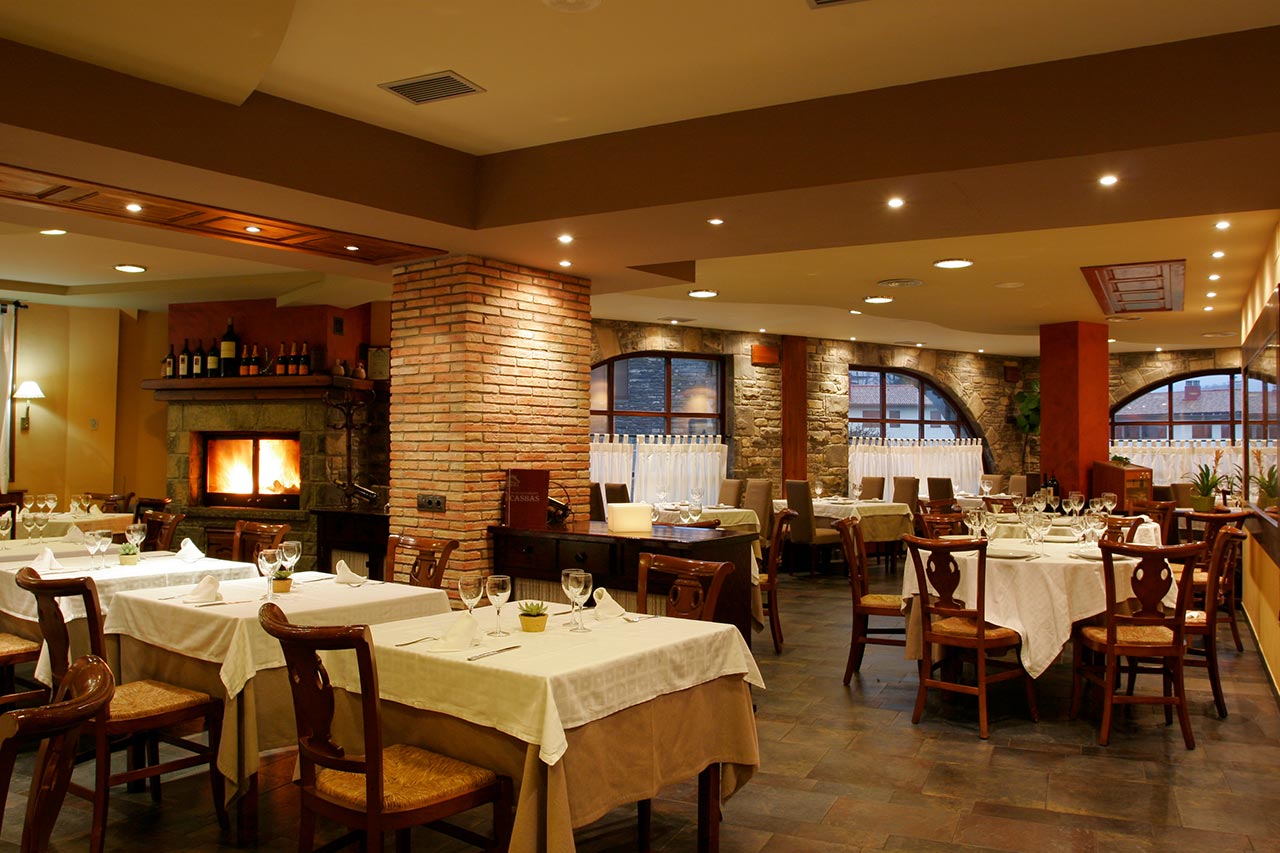 Restaurante Casbas. Hotel Casbas, Senegue, Spain