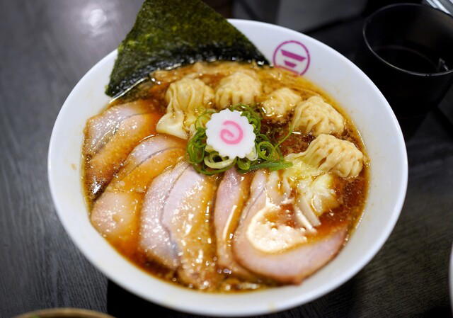 Yokohama Chuka Soba Ishin Shoten Honten, Yokohama, Japan
