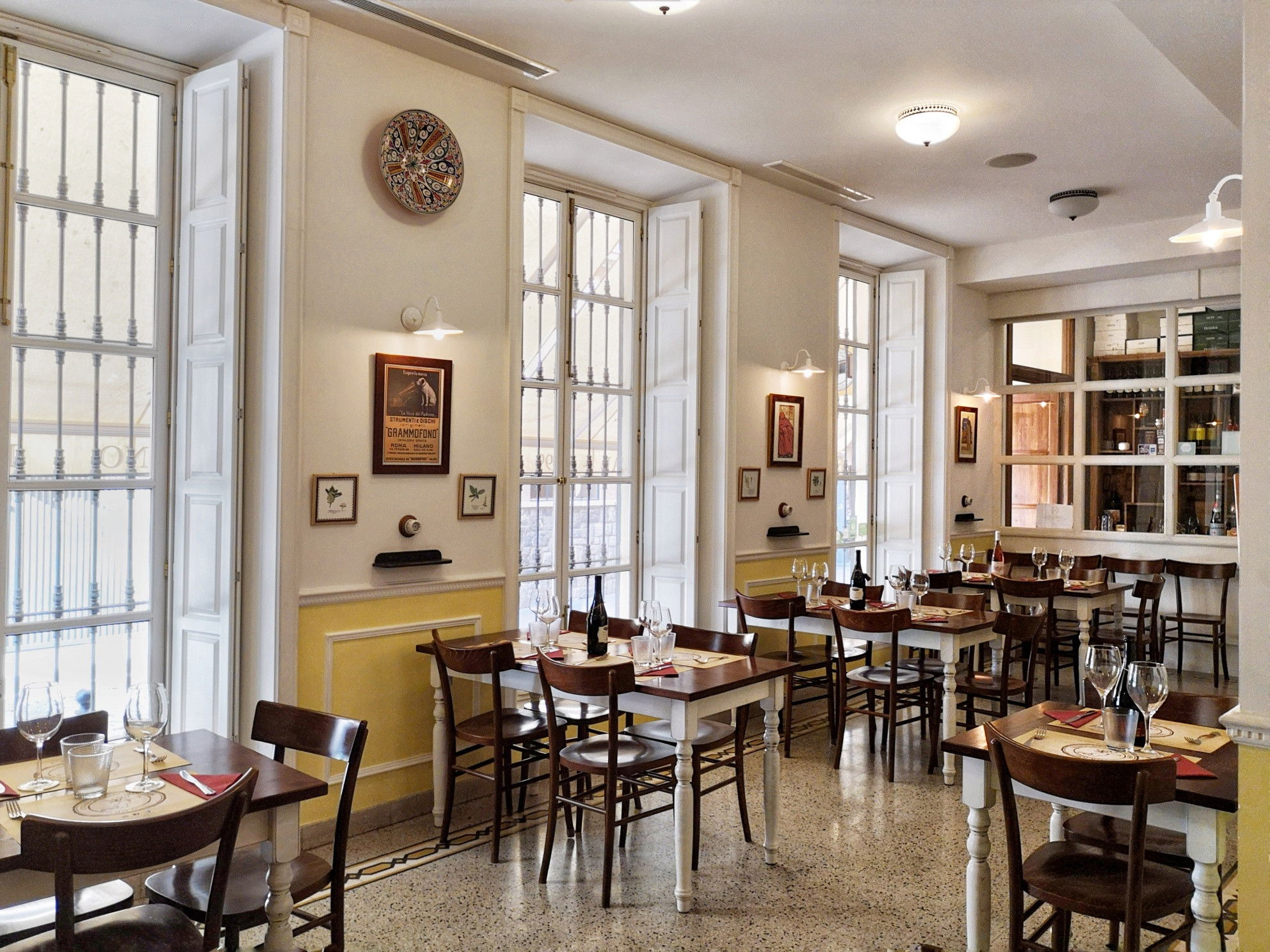Osteria Angelino dal 1899, Restaurant in Málaga