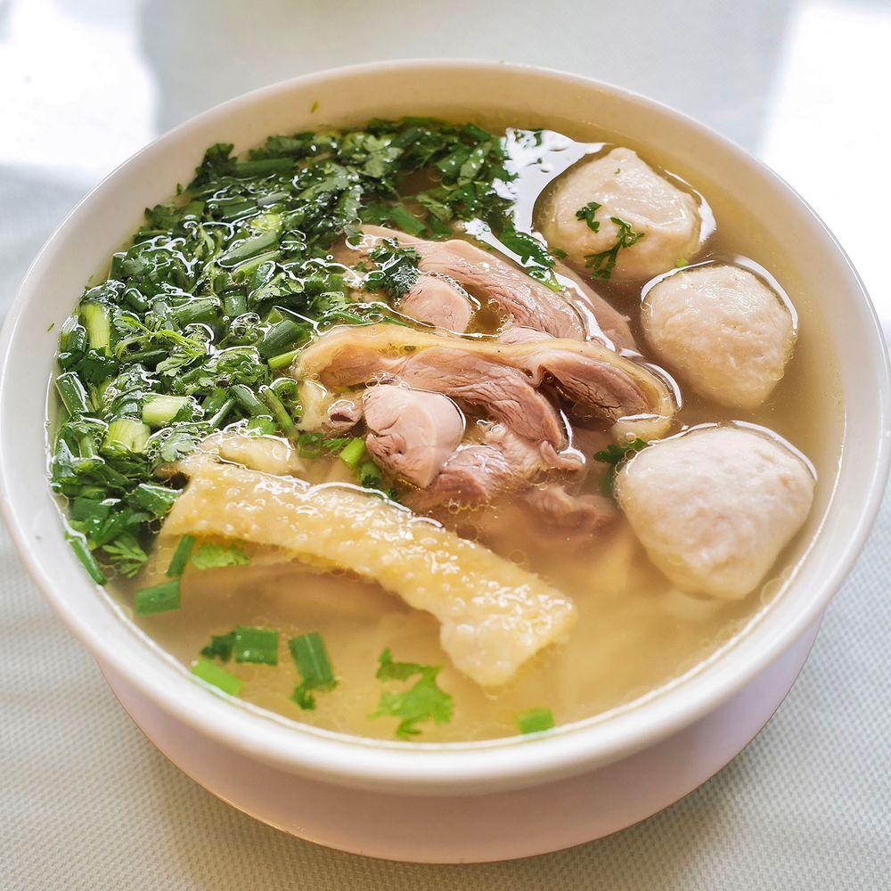 Phở Gà Huyền Hương, Restaurant in Hanoi
